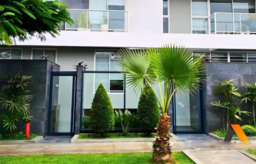 Calle Los Recuerdos, Chacarilla – San Borja, cerca al Pentagonito.